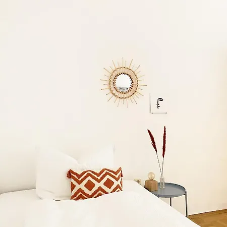 Sunny Apartment Near Belvedere Castle Wenen Buitenkant foto
