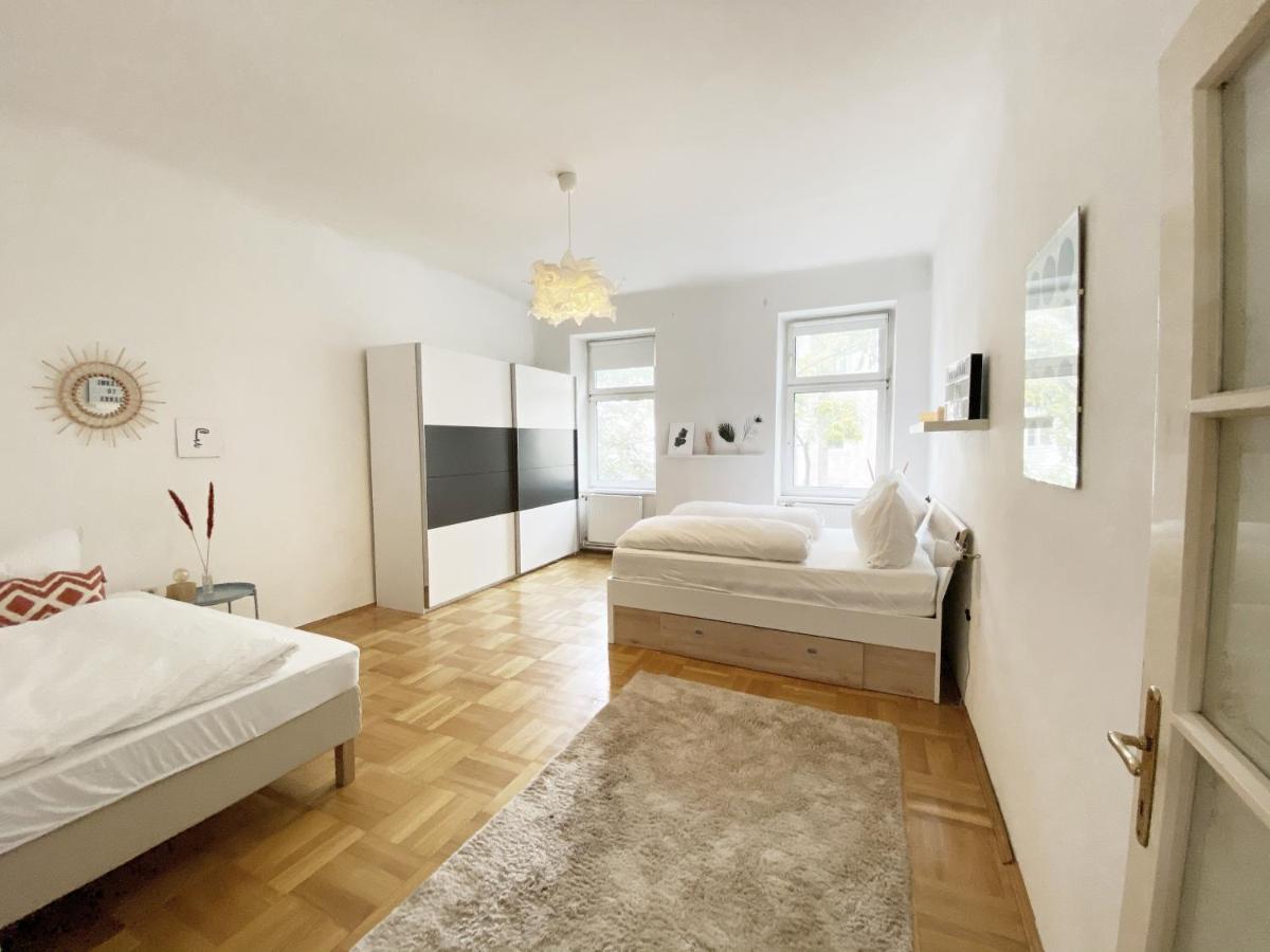Apartment Sunny Near Belvedere Castle